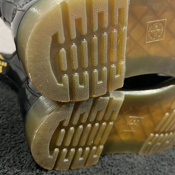 🔥 DR MARTENS Doc Martens Black Patent Leather Combat Boots Women Sz 5 - PERFECT - Picture 11 of 12